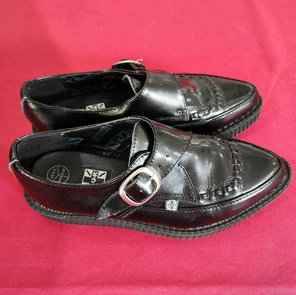Women's size 7 black leather T.U.K creepers